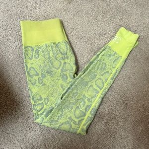 brand new bombshell snake print leggings never worn